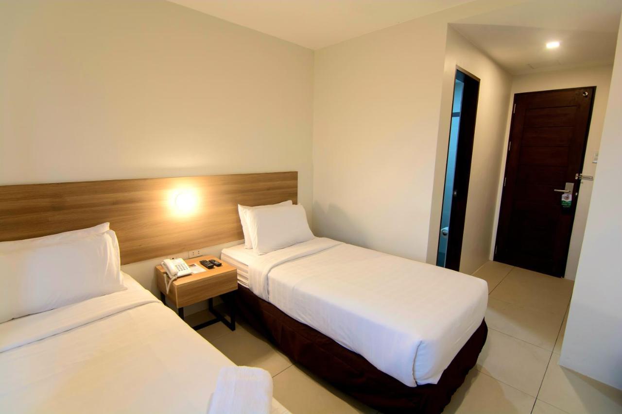 Mango Suites Tuguegarao City Exterior foto